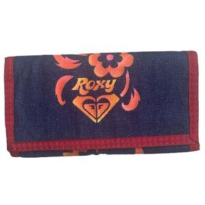 Roxy vintage y2k wallet with floral pattern